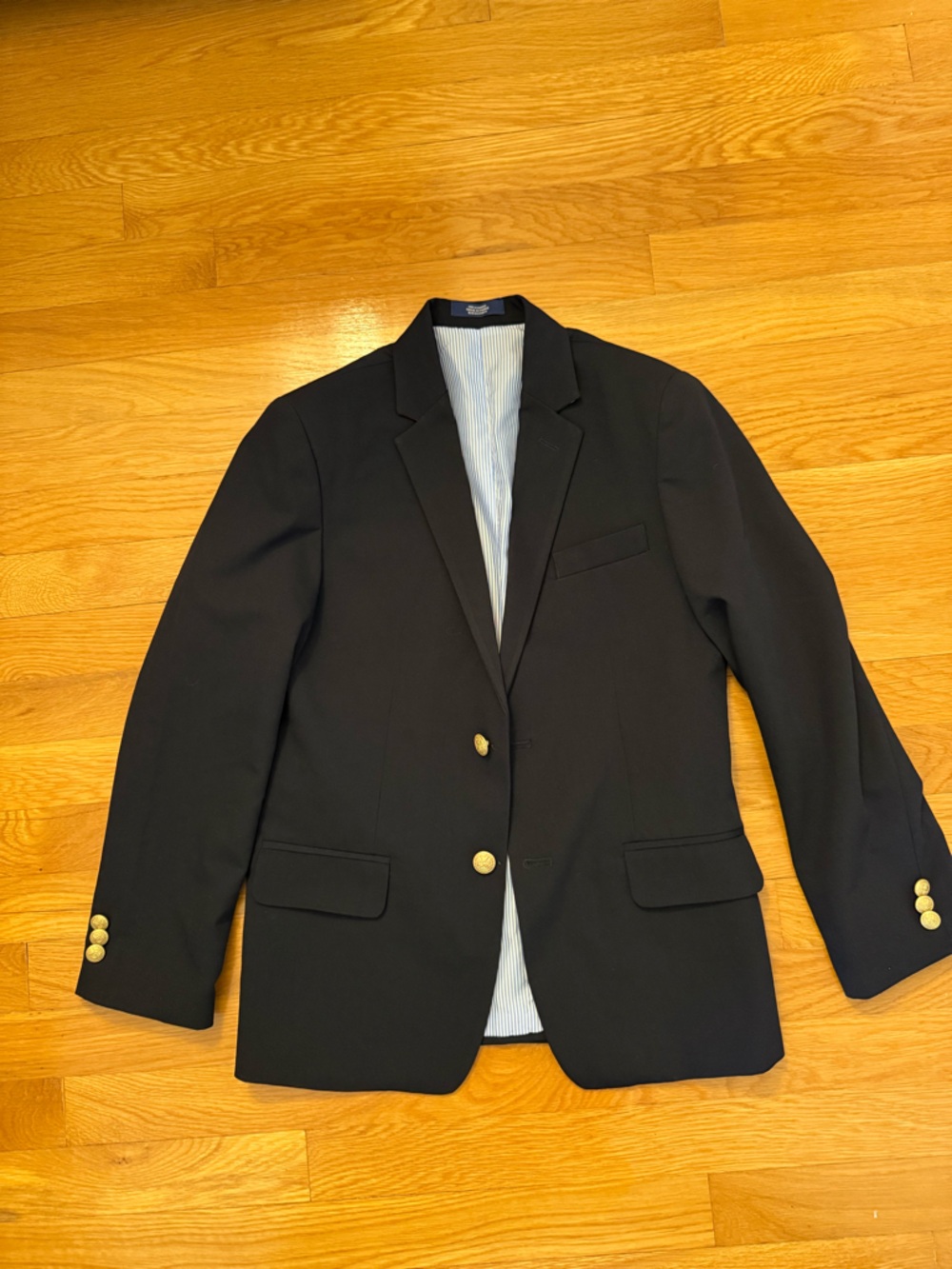 Classic boys navy blazer with gold buttons, size 12 euc. Izod